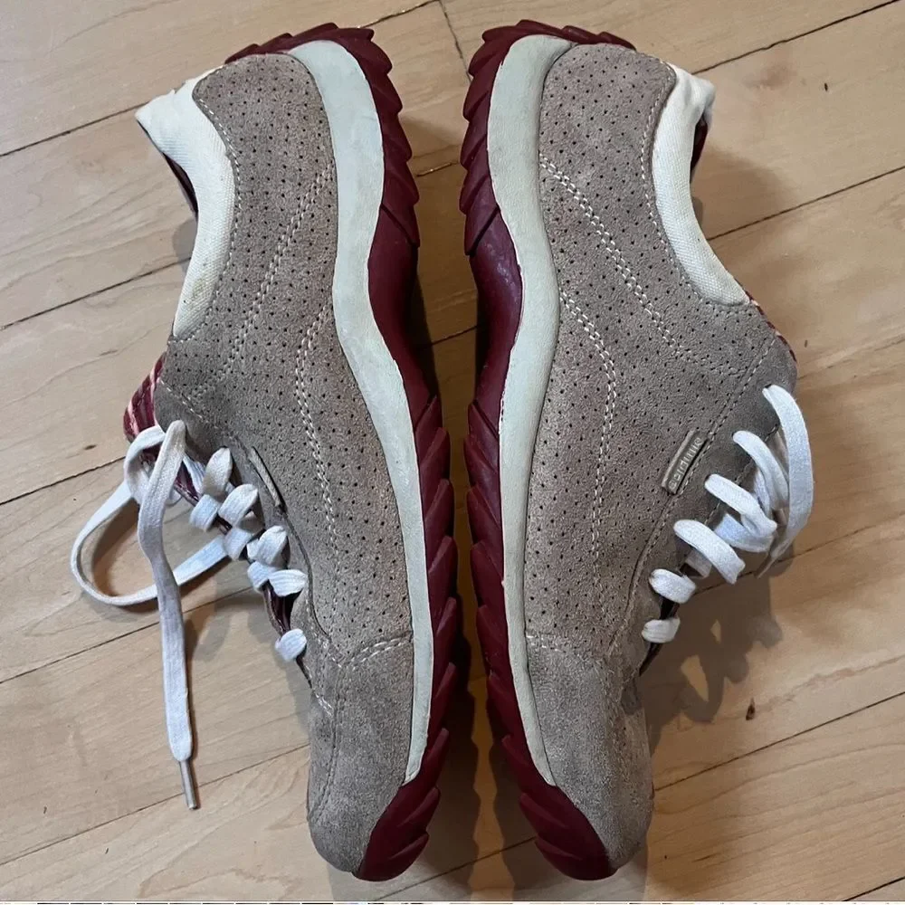 Simple Suede Lace Up Sneakers